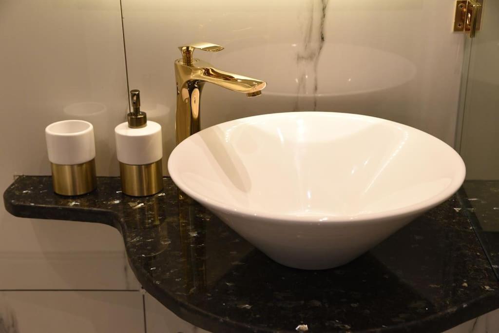 Syntagma Square, 30Sqm Nikis Luxurious Studio Αθήνα Εξωτερικό φωτογραφία